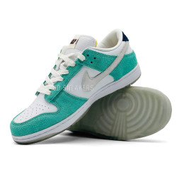 Nike Kasina × Dunk Low &#039;Road Sign&#039;