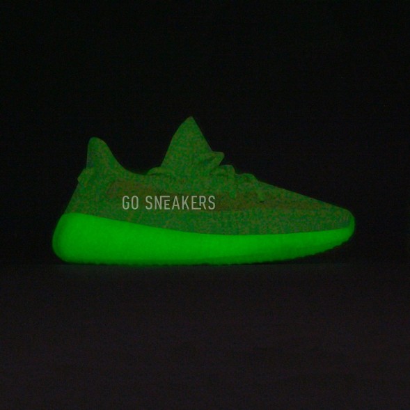 Женские кроссовки Adidas Yeezy Boost 350 V2 Neon - Gid Glow