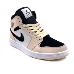 Nike Air Jordan 1 Retro High Beige