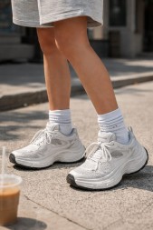 Balenciaga 6XL Sneaker Hardware